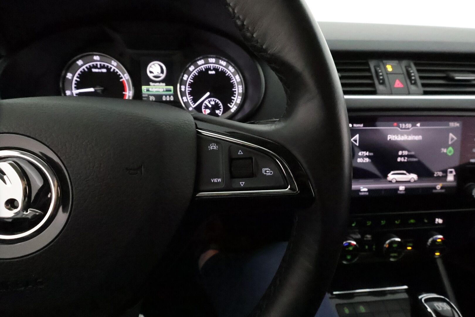 Skoda Octavia 2020 Combi 1,5 TSI Style BusinessLine DSG *ACC / Webasto / LED / Navi / KeylessGo / P.kamera* - Suomi-auto 
