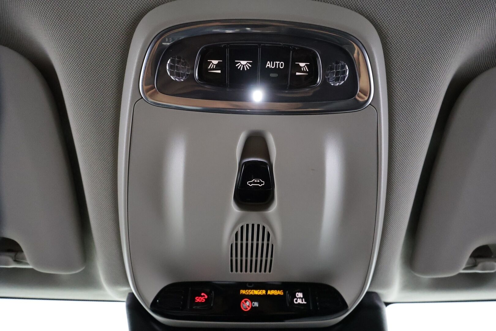 Volvo XC60 2020 T8 TwE AWD Inscription aut * ACC / Panorama / P.kamera / Muistipenkki / Full LED / Koukku / Webasto / B&W / BLIS * - Suomi-auto / Kahdet renkaat aluvanteilla / Merkkihuollettu