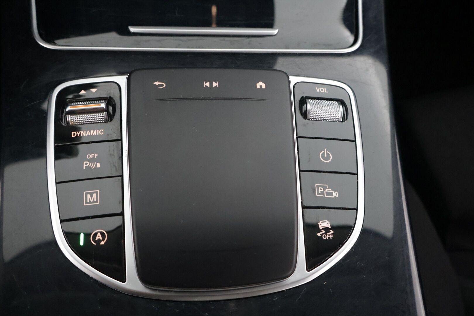 Mercedes-Benz GLC 2019 200 d 4MATIC A Business * LED / Sähkökontti / Urheiluisuimet / Sähköinen vetokoukku / Peruutuskamera * - 3,99 % KORKOTARJOUS TÄHÄN AUTOON - FACELIFT / Todella hyvä huoltohistoria / Renkaat ok / Siisti maalipinta*
