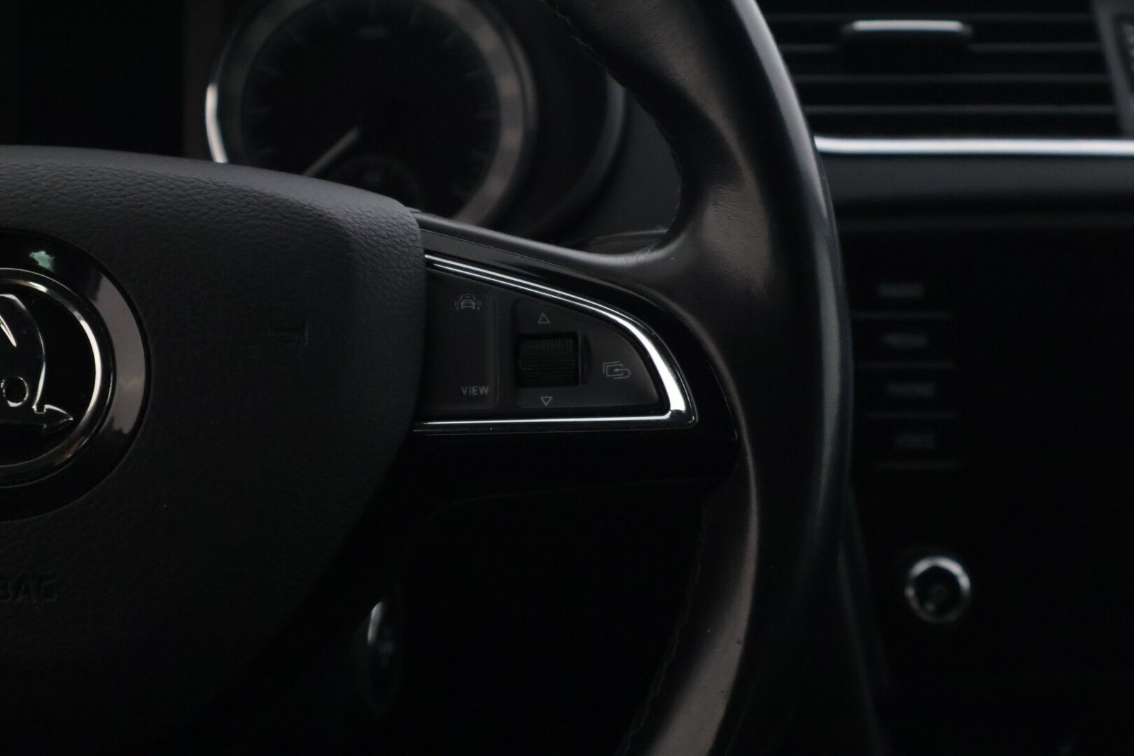 Skoda Octavia 2019 Combi 2,0 TDI 150 Style BusinessLine DSG Autom. - | Suomi-auto | Vetokoukku | Ambient | KeyLess Go | Peruutuskamera  | Blind spot assist | Lane assist |