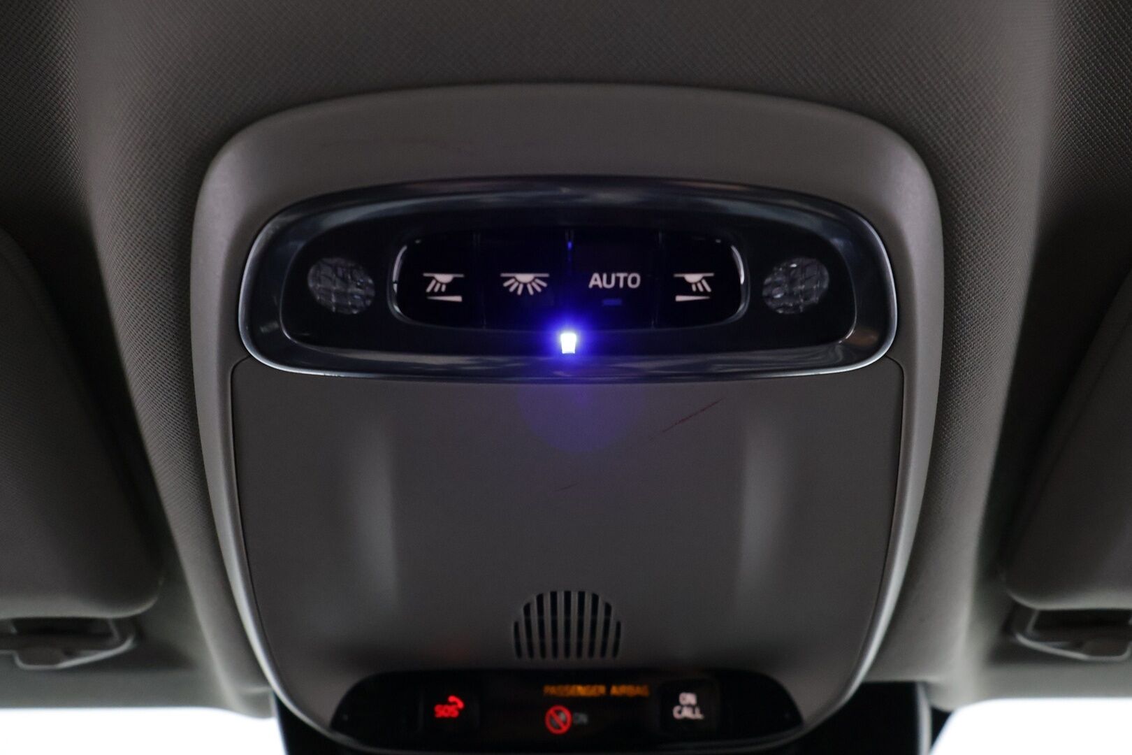 Volvo V90 2020 D4 AWD Business Inscription aut - Webasto / HUD / Adapt. Vakkari  / 360° Kamera / Koukku / Sporttipenkki muistilla / KeylessGo / Navi / Apple&android