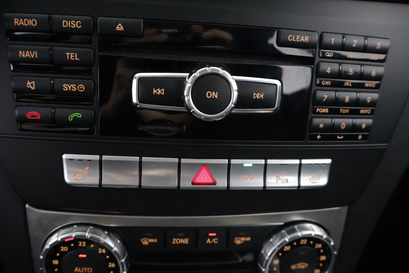 Mercedes-Benz C 2012 180 BE - Juuri saapunut | Lohkolämmitin | Vakkari | Avantgarde | Tutkat | Kahdet renkaat | Jakoketju vaihdettu 