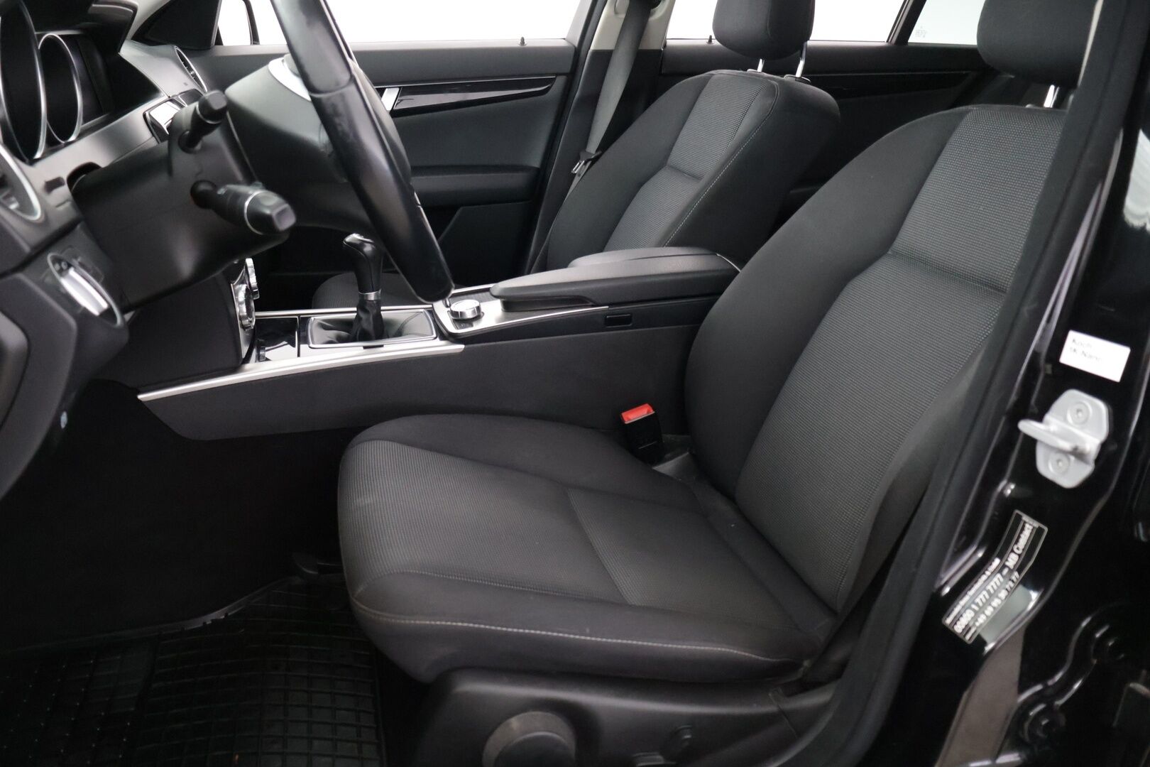 Mercedes-Benz C 2012 180 BE - Juuri saapunut | Lohkolämmitin | Vakkari | Avantgarde | Tutkat | Kahdet renkaat | Jakoketju vaihdettu 