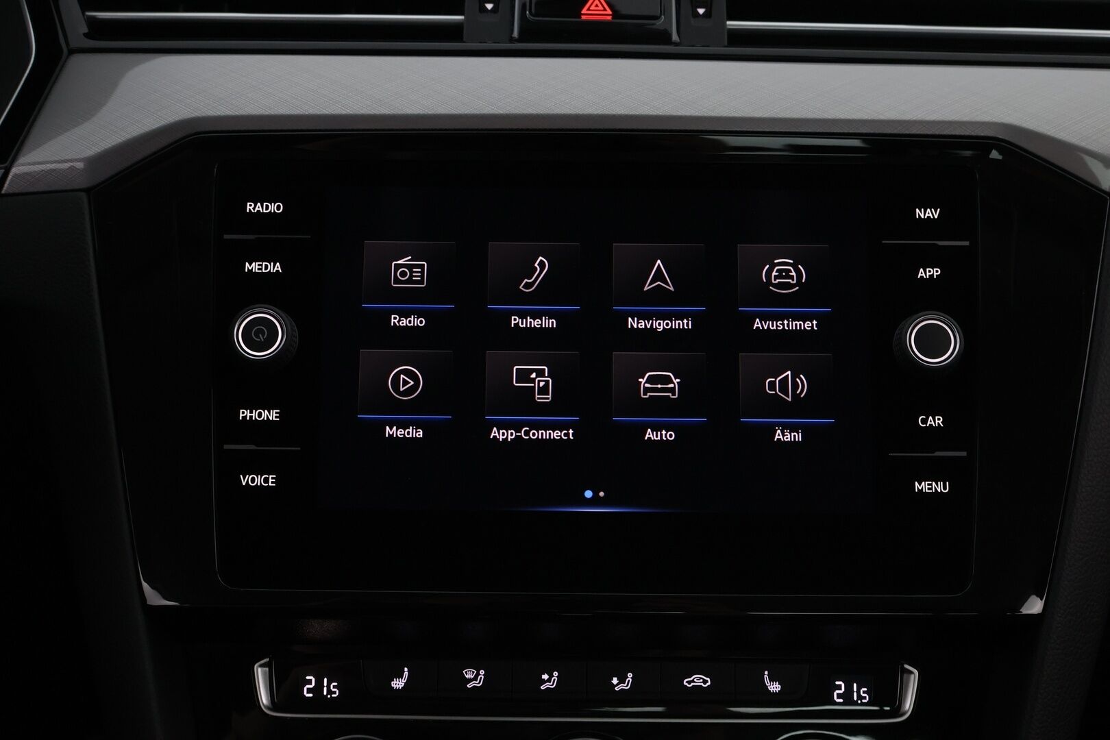 Volkswagen Passat 2020 Sedan Style 1,5 TSI EVO 110 kW DSG-automaatti * Webasto / Adapt.Vakkari / Peruutuskamera / Vetokoukku / KeylessGo - Suomiauto / LED / Huippuvarusteet!