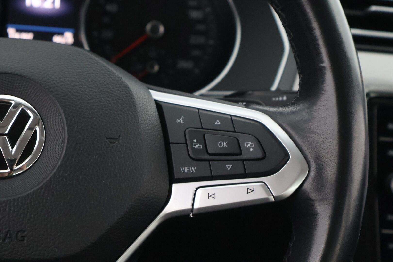Volkswagen Passat 2020 Sedan Style 1,5 TSI EVO 110 kW DSG-automaatti * Webasto / Adapt.Vakkari / Peruutuskamera / Vetokoukku / KeylessGo - Suomiauto / LED / Huippuvarusteet!
