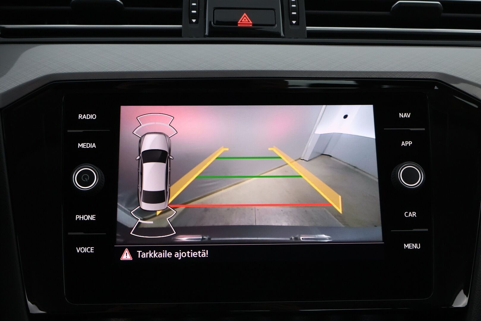 Volkswagen Passat 2020 Sedan Style 1,5 TSI EVO 110 kW DSG-automaatti * Webasto / Adapt.Vakkari / Peruutuskamera / Vetokoukku / KeylessGo - Suomiauto / LED / Huippuvarusteet!
