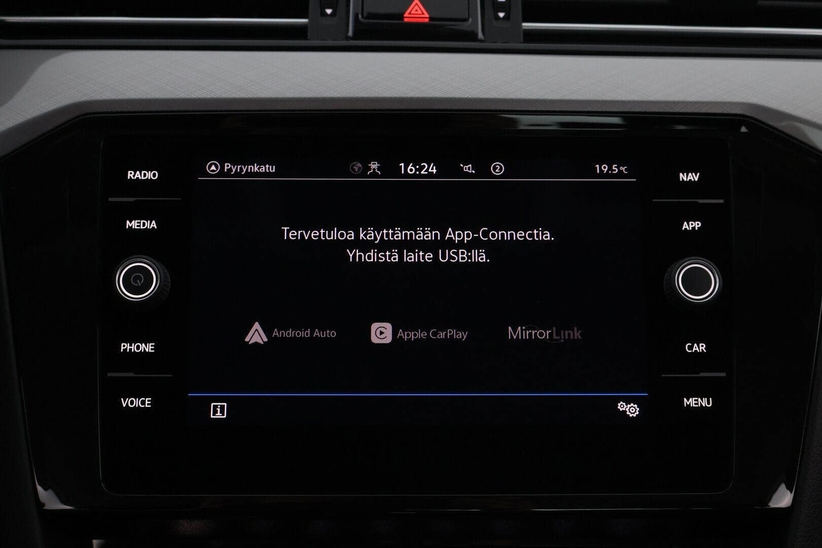 Volkswagen Passat 2020 Sedan Style 1,5 TSI EVO 110 kW DSG-automaatti * Webasto / Adapt.Vakkari / Peruutuskamera / Vetokoukku / KeylessGo - Suomiauto / LED / Huippuvarusteet!