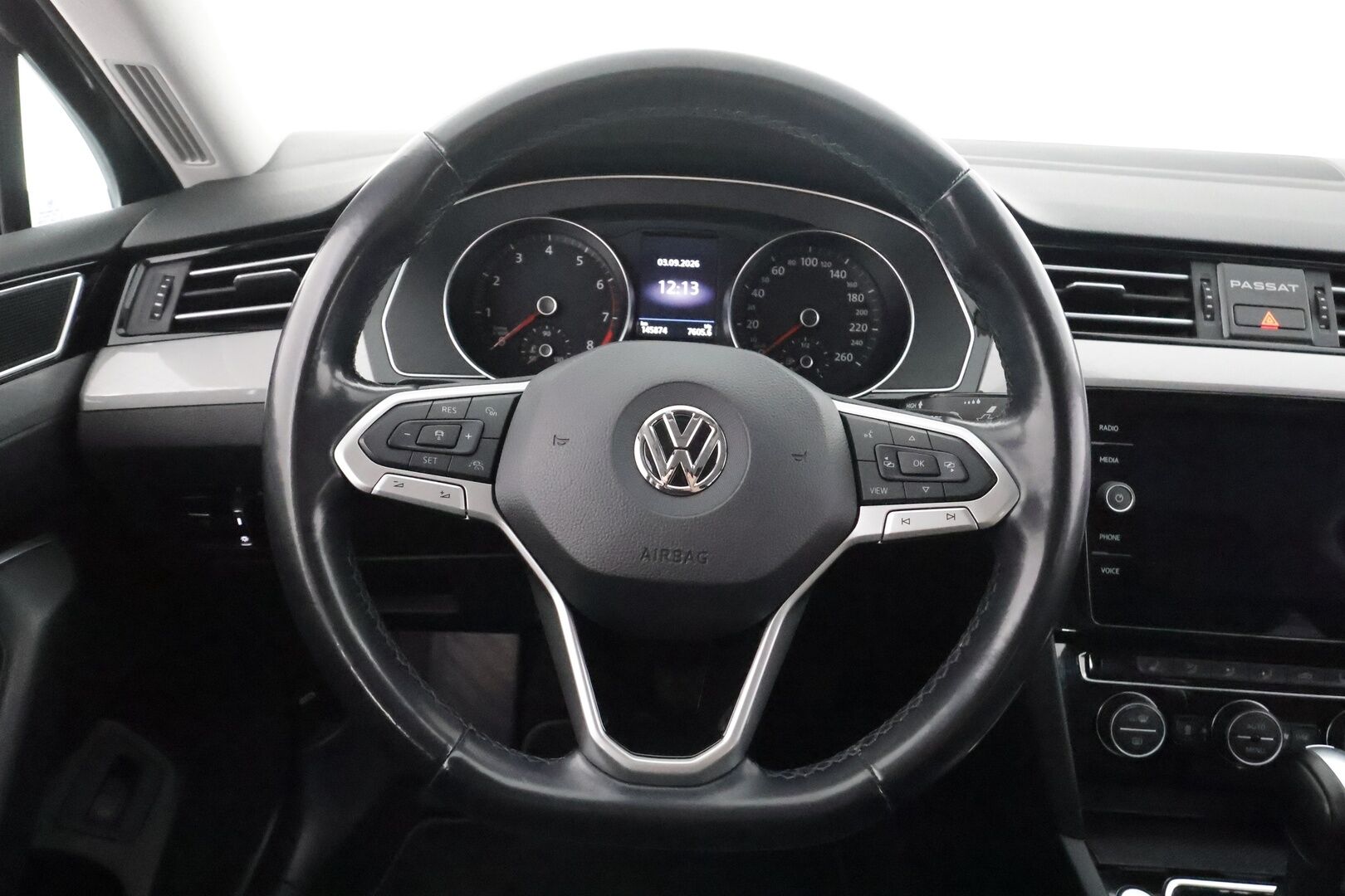 Volkswagen Passat 2020 Sedan Style 1,5 TSI EVO 110 kW DSG-automaatti - Webasto | Suomi-auto | ACC | Koukku | Carplay | KeylessGo | LED