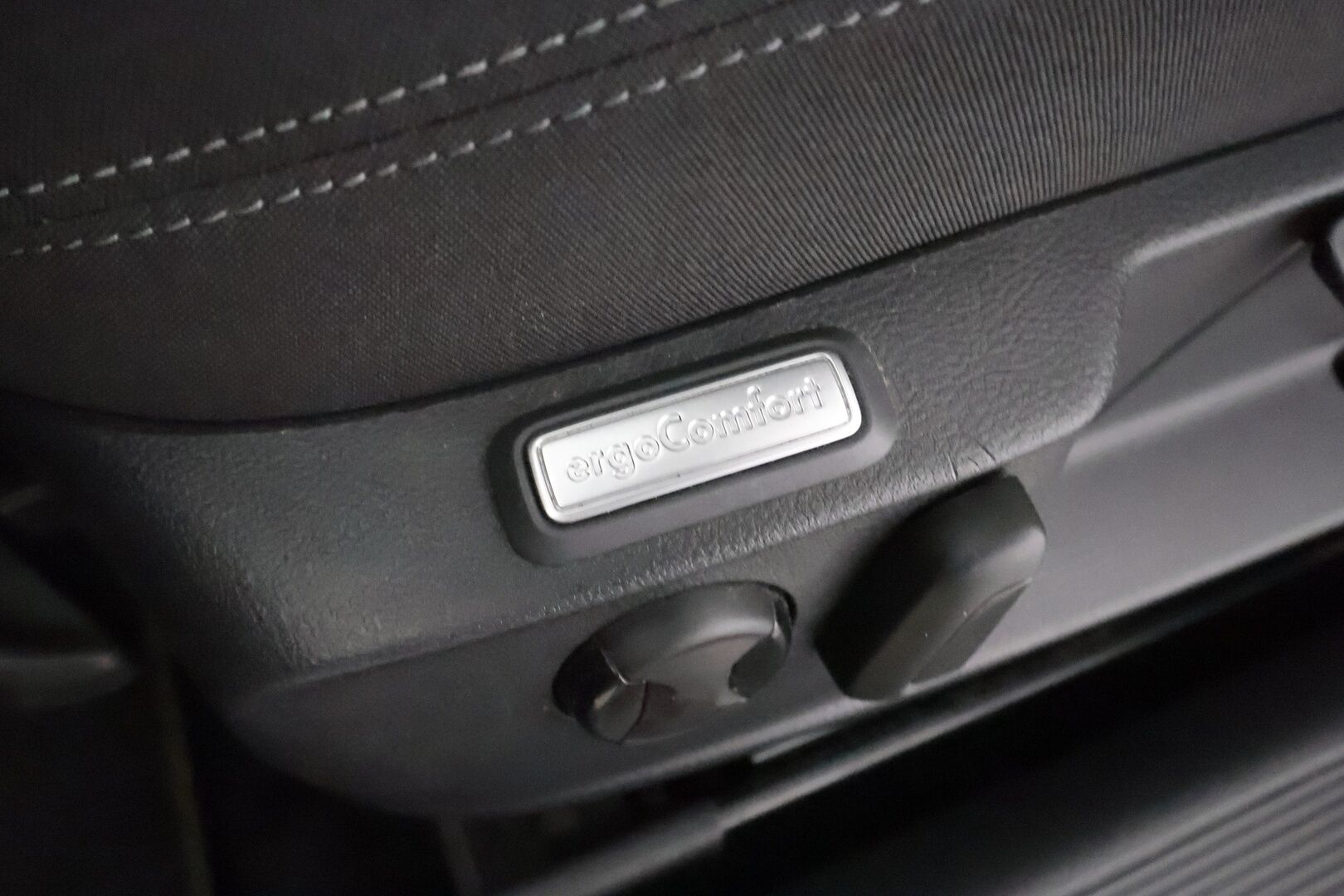 Volkswagen Passat 2020 Sedan Style 1,5 TSI EVO 110 kW DSG-automaatti - Webasto | Suomi-auto | ACC | Koukku | Carplay | KeylessGo | LED