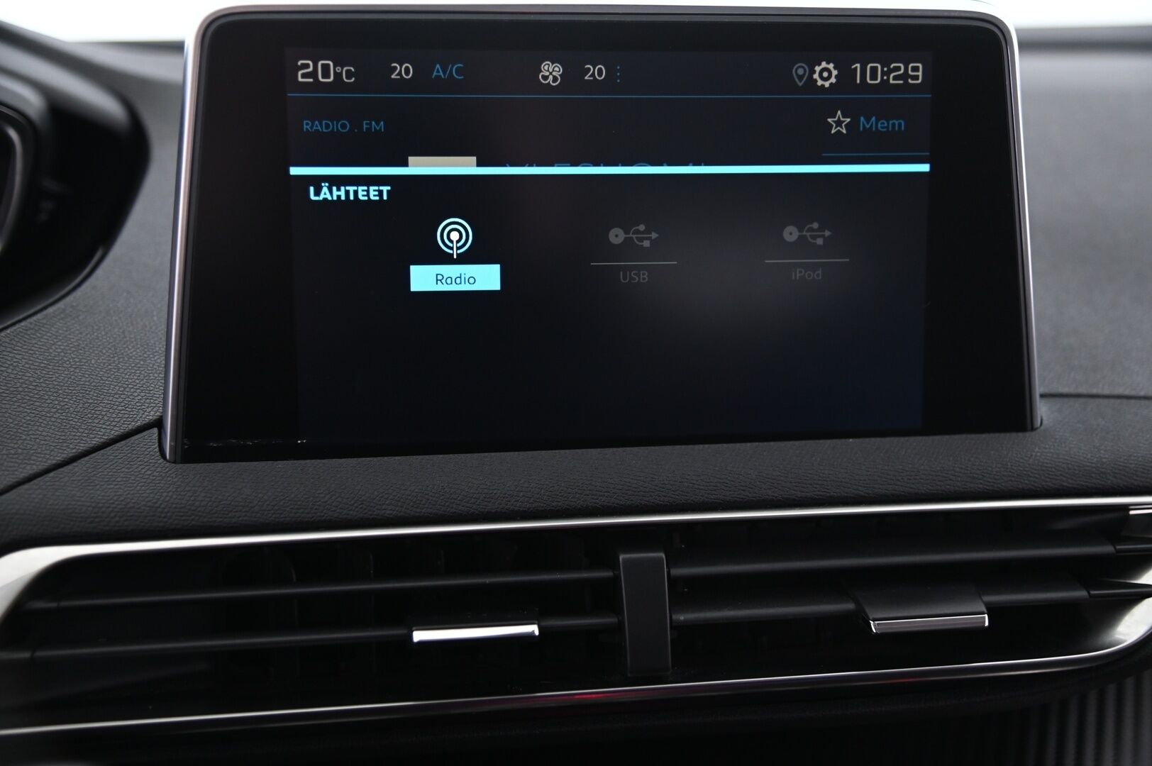 Peugeot 3008 2020 Motion Allure PureTech 130 EAT8-automaatti *Muistipenkki / Koukku / Sporttipenkit / Full Led / Lohko* - Suomiauto / Merkkihuollettu / Juuri katsastttu / Blis