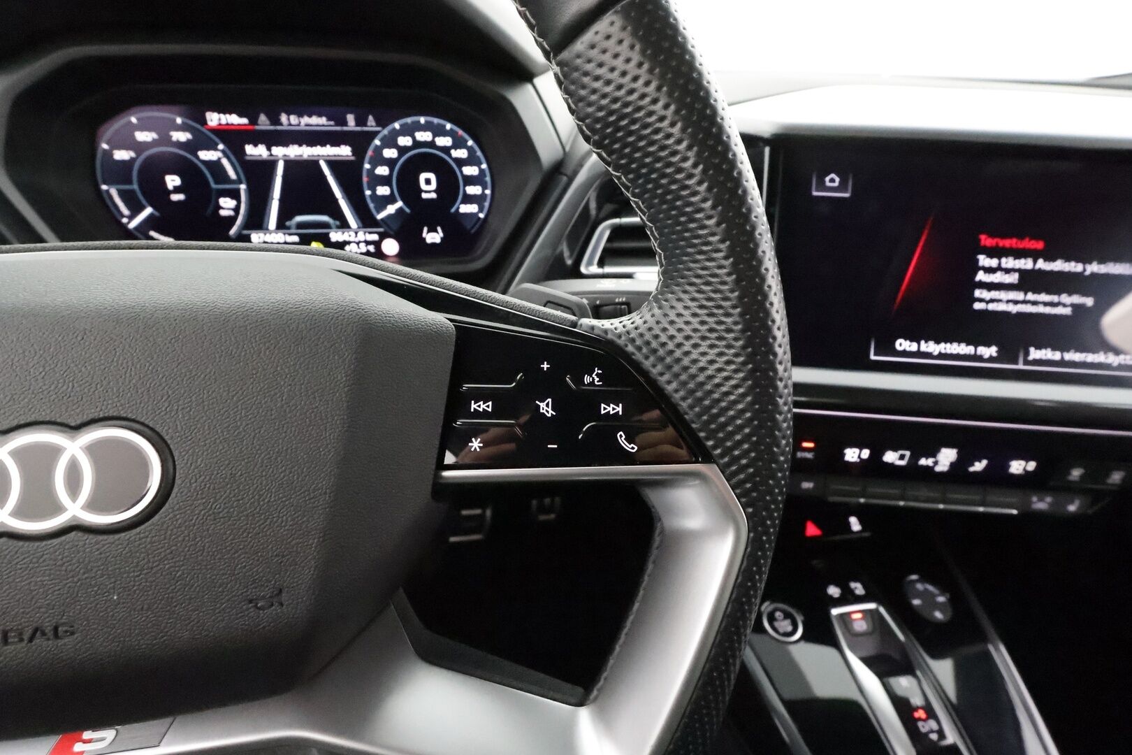 Audi Q4 e-tron 2022 50 e-tron Sportback quattro S-Line * ACC / ILP / LED / Sonos / P.Kamera / Sporttipenkit / Apple&Android * - Suomi-auto / Kahdet Renkaat / Koti & Kauppalaturi - HULLUT AVAJAISHULINAT KORKOTARJOUS 3,29 %