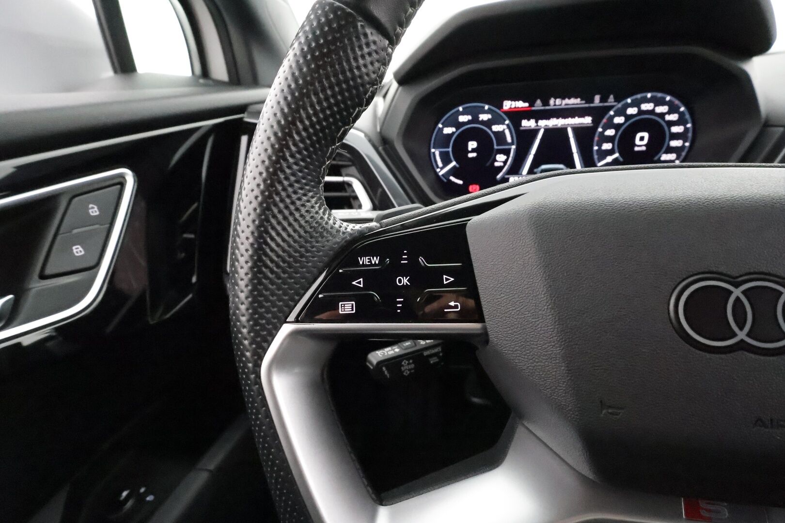 Audi Q4 e-tron 2022 50 e-tron Sportback quattro S-Line * ACC / ILP / LED / Sonos / P.Kamera / Sporttipenkit / Apple&Android * - Suomi-auto / Kahdet Renkaat / Koti & Kauppalaturi - HULLUT AVAJAISHULINAT KORKOTARJOUS 3,29 %