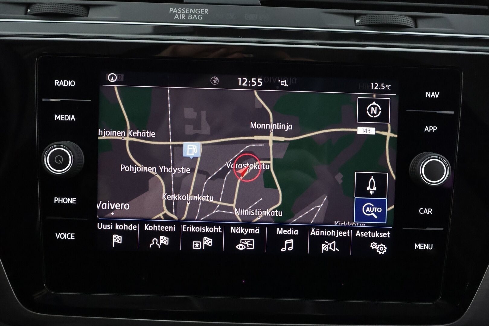 Volkswagen Touran 2020 2,0 TDI SCR 85 kW DSG 7-P - * ACC | Webasto | P.tutkat | LED | Apple&Android | 3-Alueinen ilmastointi | 1.Om Suomi-auto | Kahdet Renkaat*