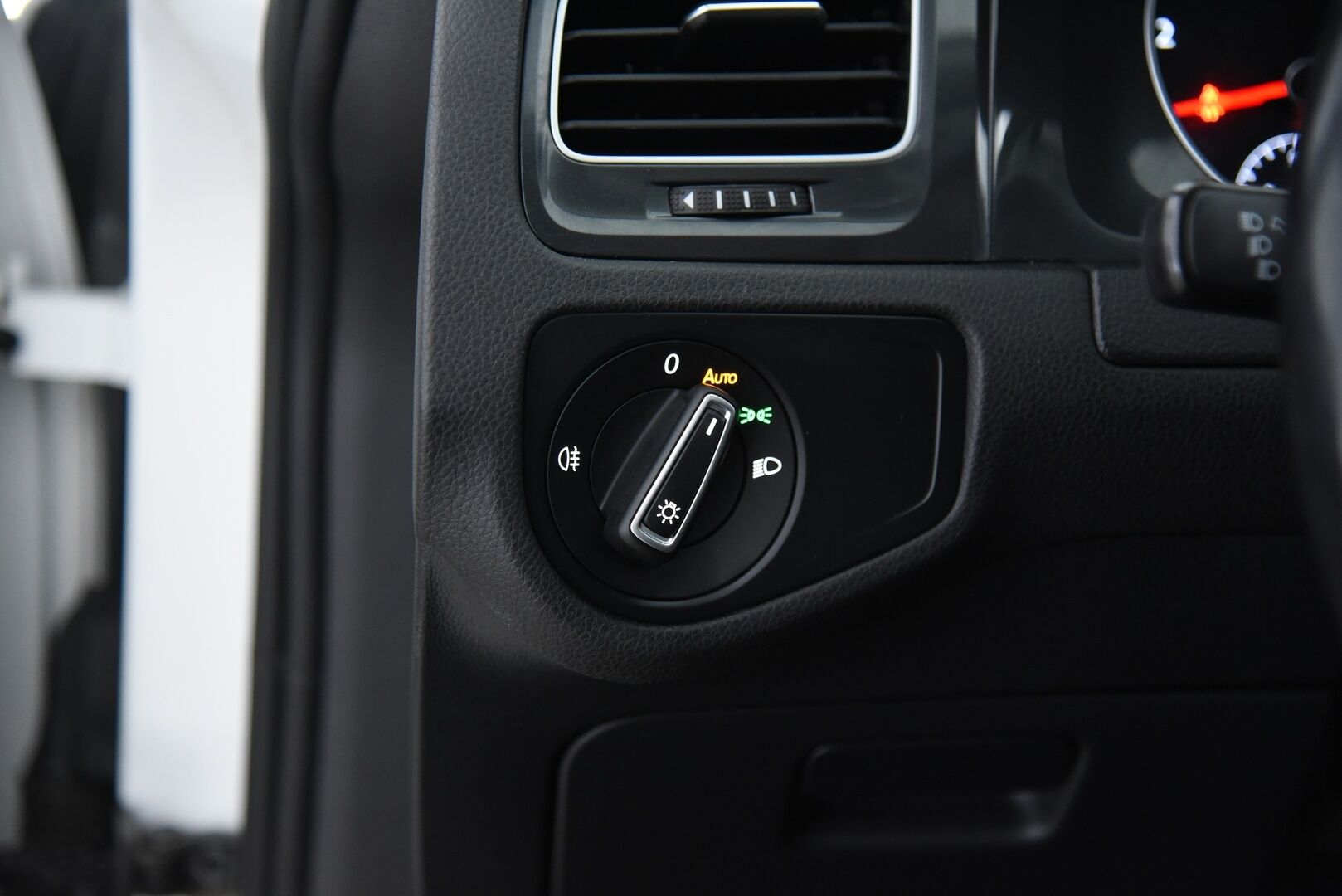 Volkswagen Golf 2020 Variant Comfortline Limited 1,5 TSI EVO 110 kW (150 hv) DSG-aut / Adapt.vak / Webasto / LED / P-kamera - Kaukovaloautomatiikka / Winter paketti / Suomi-auto 