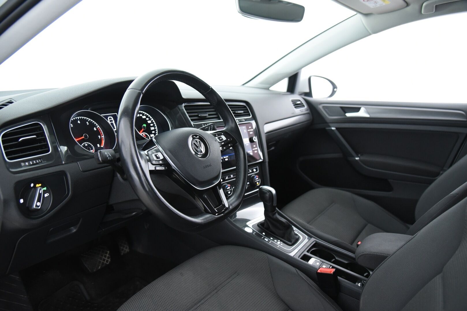 Volkswagen Golf 2020 Variant Comfortline Limited 1,5 TSI EVO 110 kW (150 hv) DSG-aut / Adapt.vak / Webasto / LED / P-kamera - Kaukovaloautomatiikka / Winter paketti / Suomi-auto 