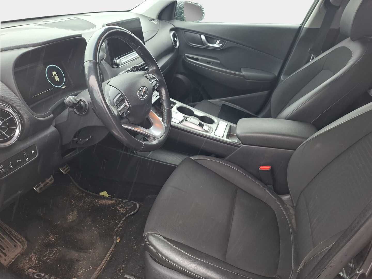 Hyundai KONA 2021 electric 64 kWh 204 hv Style - | HUD | BLIS | Veokoukku | Kell Premium Audio | ACC | Kaistavahti | 2x Renkaat | Merkkihuollettu | 1-om Suomi-auto |