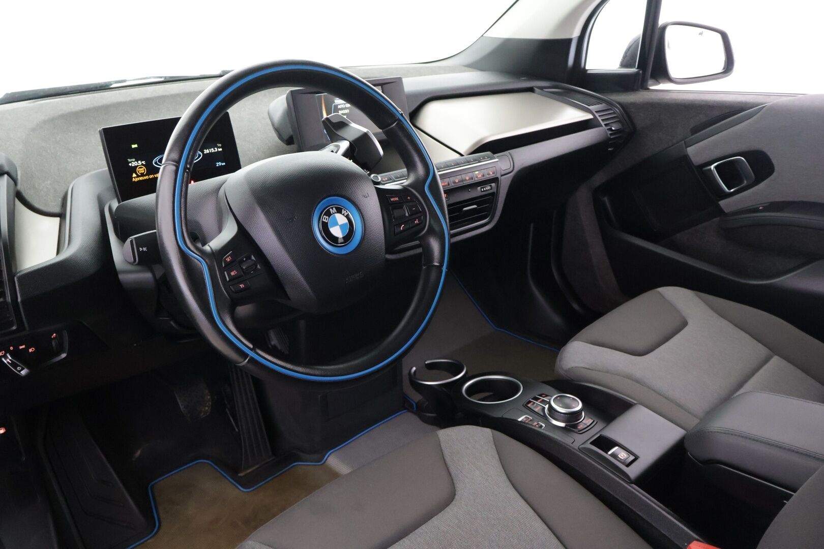 BMW i3 2018 94Ah REX Charged Edition *Vakkari / Tutkat taakse / Vähän ajettu / Pitkä leima* - *Vähän ajettu / Huippu siisti / Söötti kaupunki auto!*