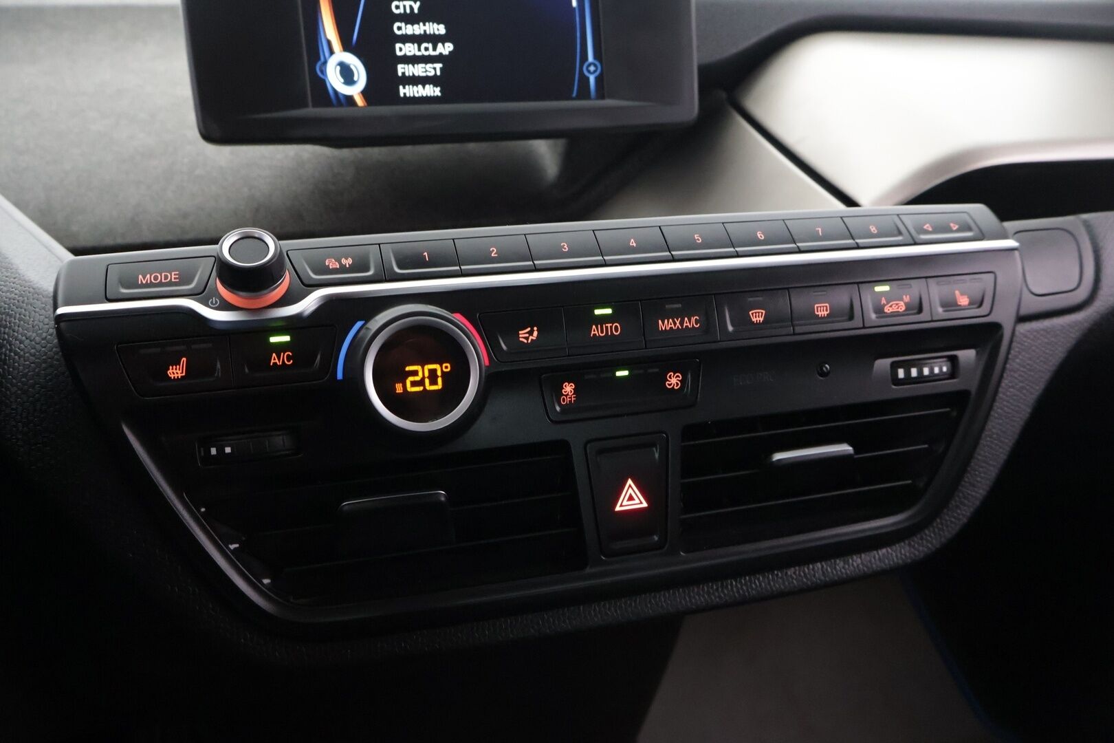 BMW i3 2018 94Ah REX Charged Edition *Vakkari / Tutkat taakse / Vähän ajettu / Pitkä leima* - *Vähän ajettu / Huippu siisti / Söötti kaupunki auto!*