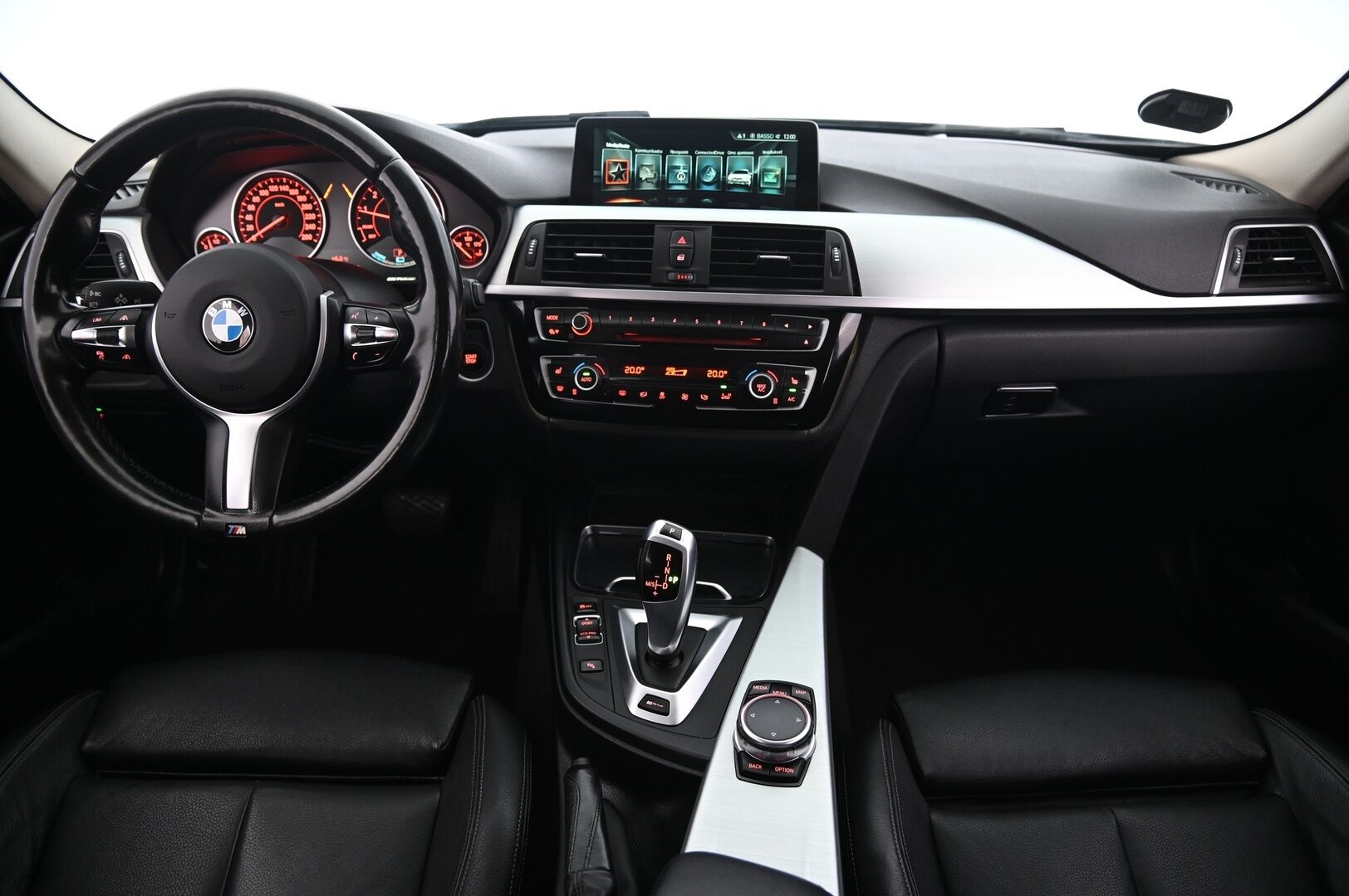 BMW 330 2017 F30 Sedan 330e A Sport Line*ACC / M-Sport ratti / Hifit / Proff.navi* - *comfort access / Muistinahat / Juuri huollettu & katsastettu* - HULLUT VÄLIPÄIVÄT KORKOTARJOUS 2,49%