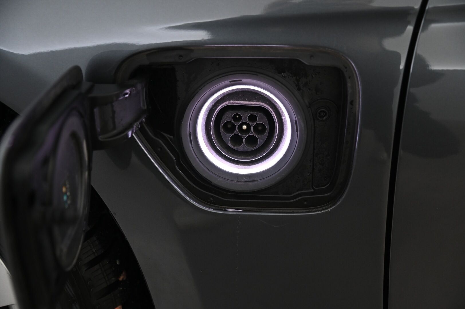 BMW 330 2017 F30 Sedan 330e A Sport Line*ACC / M-Sport ratti / Hifit / Proff.navi* - *comfort access / Muistinahat / Juuri huollettu & katsastettu* - HULLUT VÄLIPÄIVÄT KORKOTARJOUS 2,49%