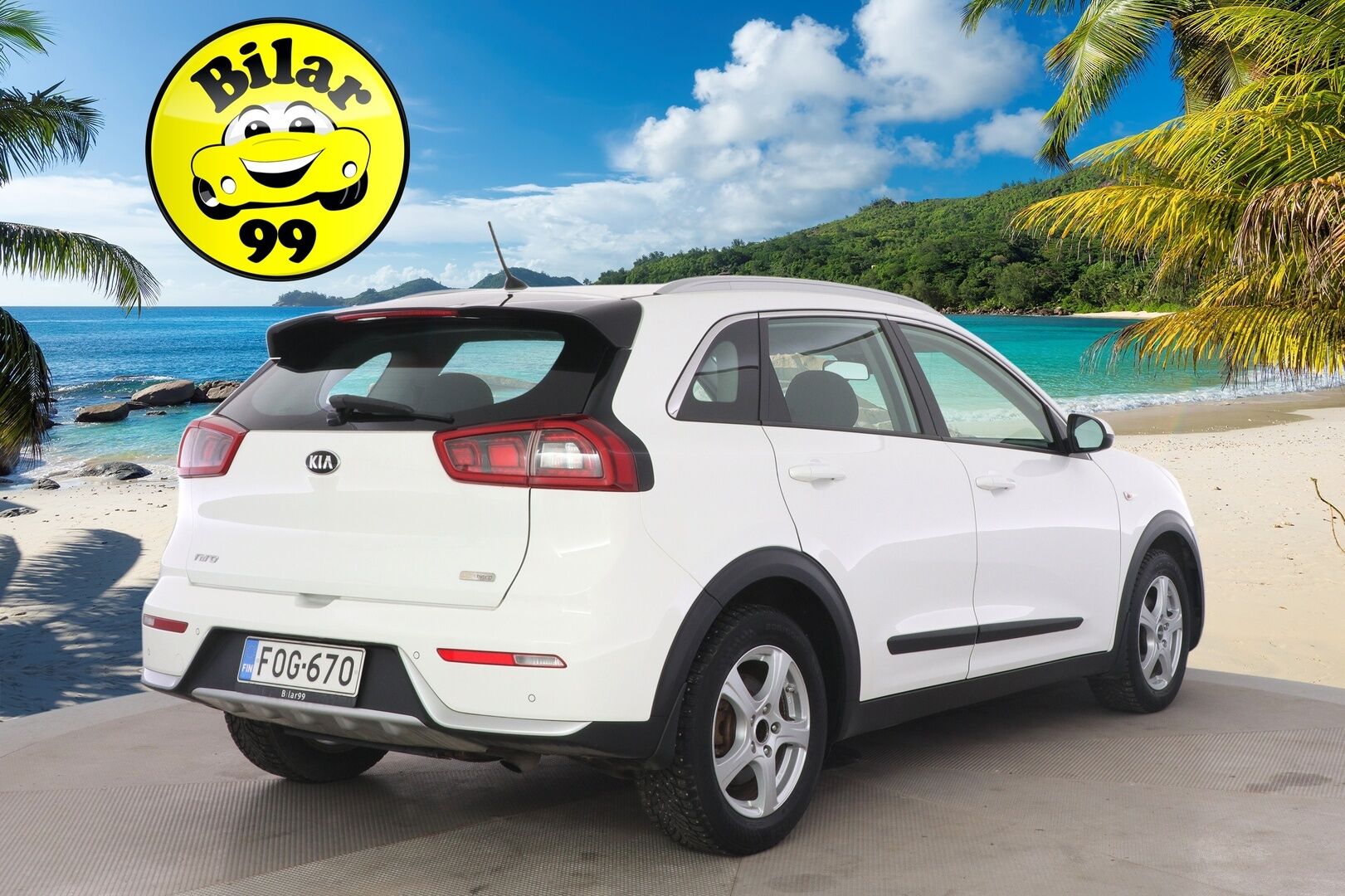 Kia Niro 2018 Kia Niro 1,6 GDI Hybrid LX DCT* / Acc / Lohko sisäpistokkeella /Ratinlämmitin/ Lane assist/ - Kahdet renkaat aluvanteilla / Bluetooth / Hyvin huollettu