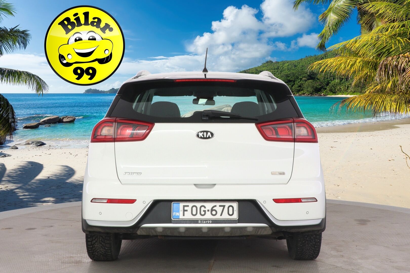 Kia Niro 2018 Kia Niro 1,6 GDI Hybrid LX DCT* / Acc / Lohko sisäpistokkeella /Ratinlämmitin/ Lane assist/ - Kahdet renkaat aluvanteilla / Bluetooth / Hyvin huollettu