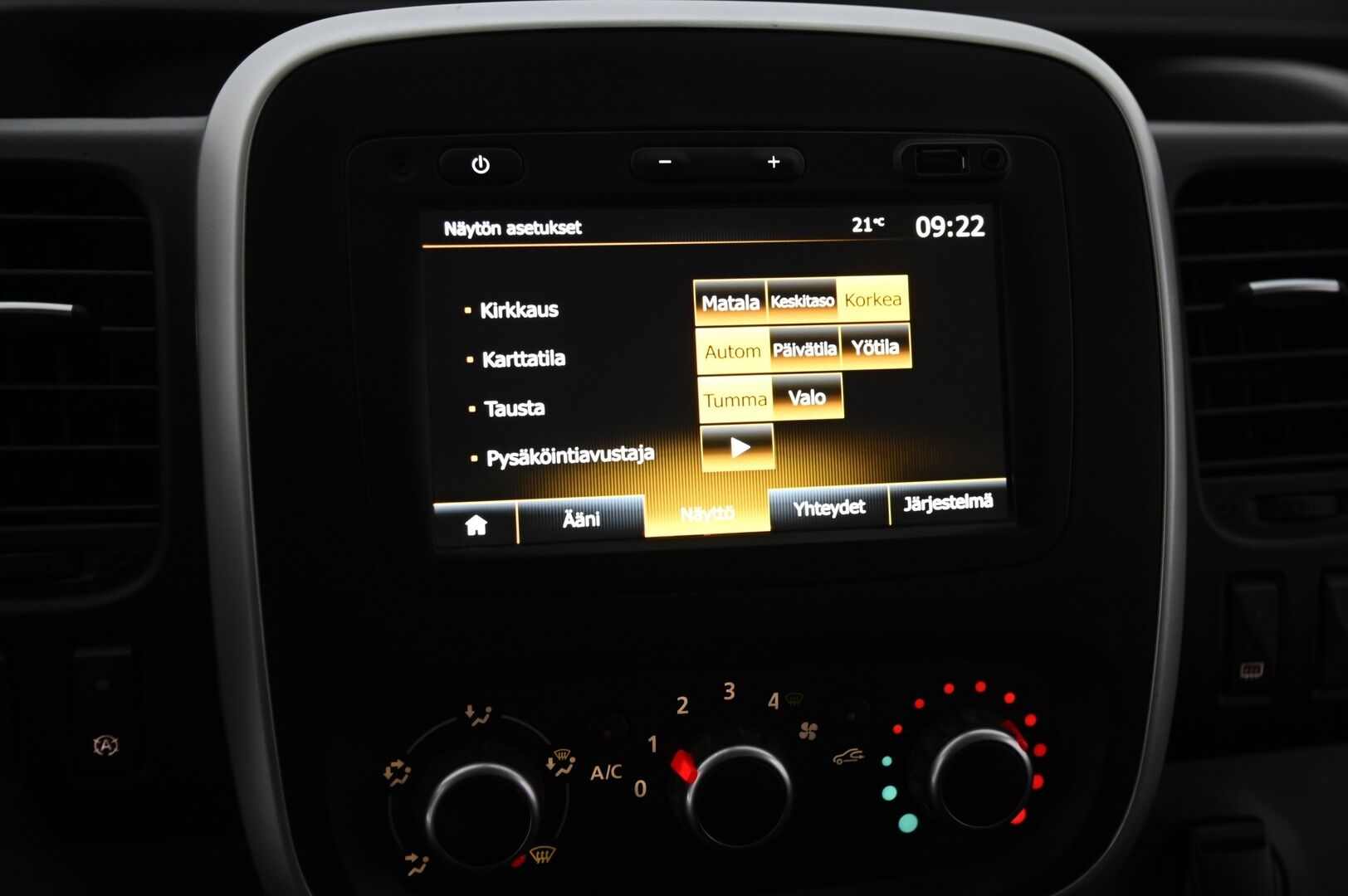 Renault Trafic 2020 dCi 145 L2H1 Automaatti *Webasto / Vetokoukku* - *Suomi-auto / Facelift / Juuri tullut* - HULLUT JOULUT KORKOTARJOUS 2,49% 