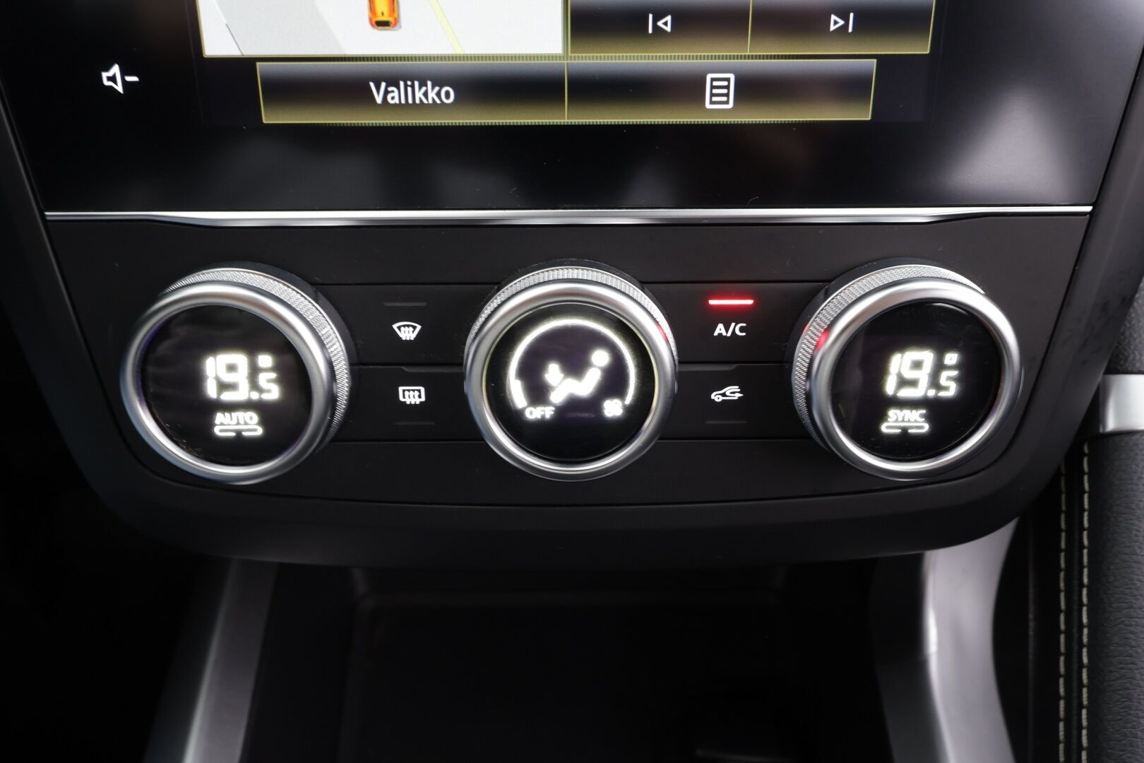 Renault Kadjar 2020 Blue dCi 150 4WD Bose - 1.Om Suomi-auto | Webasto | Vetokoukku | Bose Audio | Peruutuskamera | LED | Vakkari | Sporttipenkit | Kahdet Renkaat