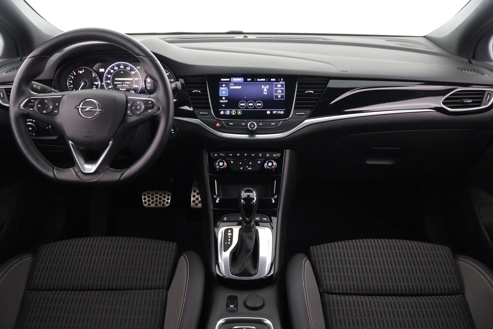 Opel Astra 2020 5-ov Innovation Plus 145 Turbo A - *2-Omistaja / Merkkihuollettu / Peruutuskamera / Keyless / Carplay / Ratinlämmitin / Adaptiivinen Vakionopeudensäädin *