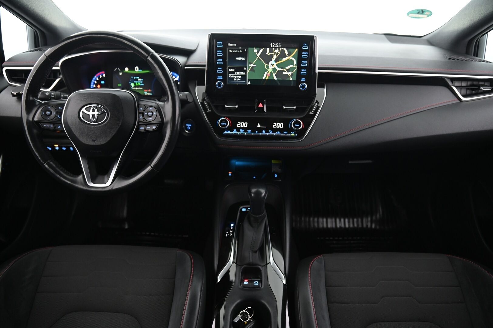 Toyota Corolla 2019 Touring Sports 2,0 Hybrid Style *2.Om. Suomi-Auto / Merkkiliikkeen huoltokirja / Navi / P-Kamera / Tutkat - *Juuri saapunut! / Vakkari / Nahka-Alcantara / Ratinlämmitys / S-luukku / 2X Renkaat