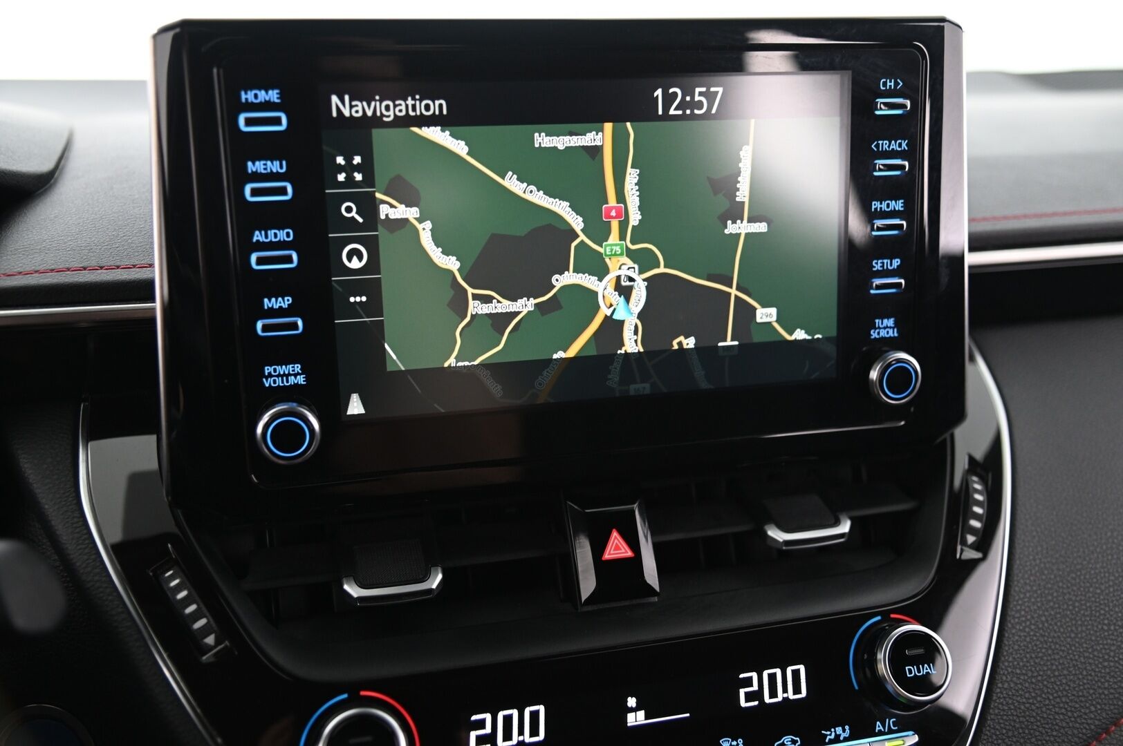 Toyota Corolla 2019 Touring Sports 2,0 Hybrid Style *2.Om. Suomi-Auto / Merkkiliikkeen huoltokirja / Navi / P-Kamera / Tutkat - *Juuri saapunut! / Vakkari / Nahka-Alcantara / Ratinlämmitys / S-luukku / 2X Renkaat