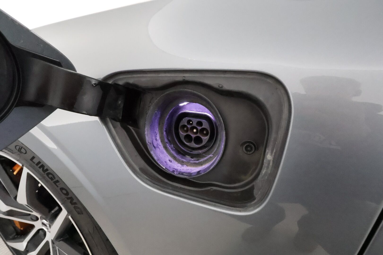 Volvo S60 2020 T8 TwE AWD Polestar Enginered aut **Adapt.vakkari / HUD / H&K / Muistipenkki / 360° / Full LED** - 3,99 % KORKOTARJOUS TÄHÄN AUTOON 31.8. ASTI! - 1.Om Suomi-auto / Merkkihuollettu / Kahdet renkaat aluvanteilla / Sporttipenkit / Penkinlämmittimet takana / BLIS / KeylessGo