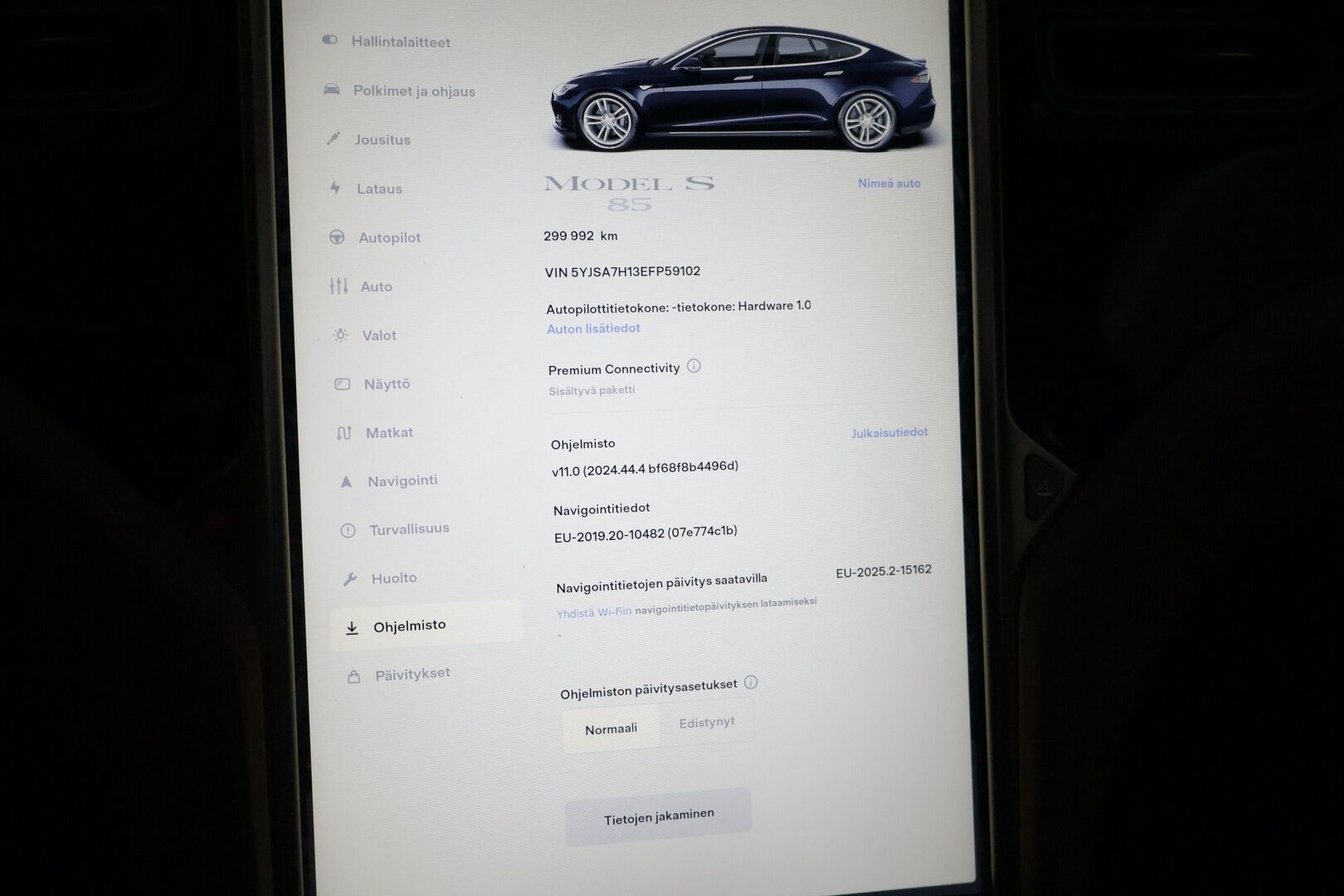 Tesla Model S 2014 Model S * MYYDÄÄN HUUTOKAUPOISSA * - Hieno yksilö eniten tarjoavalle! ILMAISET SUPERIT!!