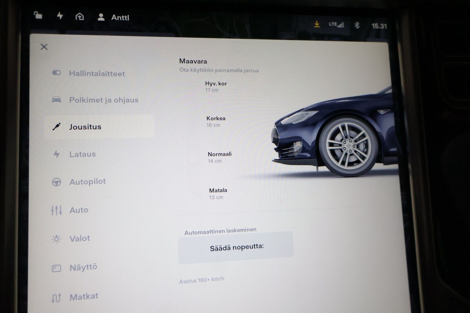 Tesla Model S 2014 Model S * MYYDÄÄN HUUTOKAUPOISSA * - Hieno yksilö eniten tarjoavalle! ILMAISET SUPERIT!!
