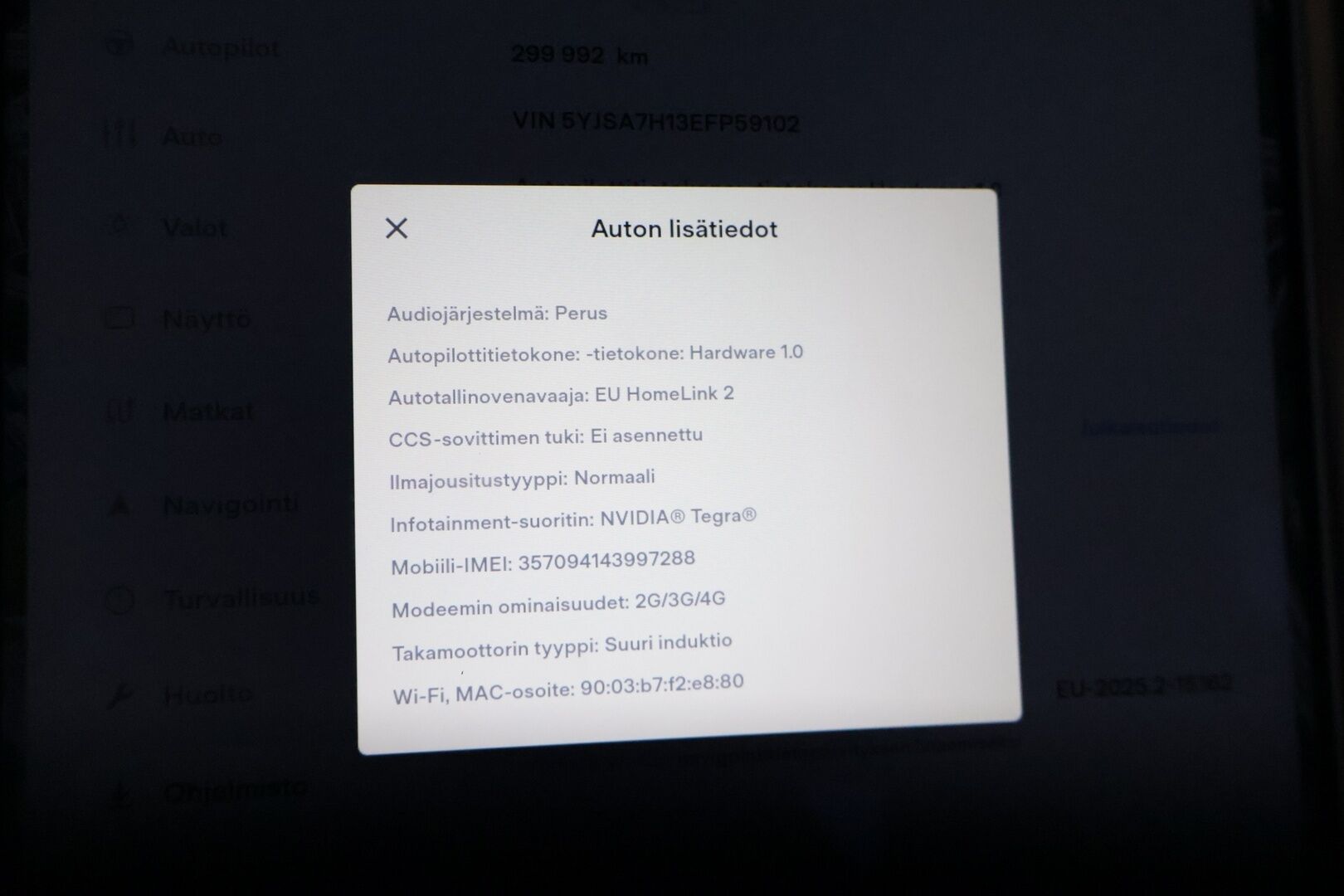 Tesla Model S 2014 Model S * MYYDÄÄN HUUTOKAUPOISSA * - Hieno yksilö eniten tarjoavalle! ILMAISET SUPERIT!!