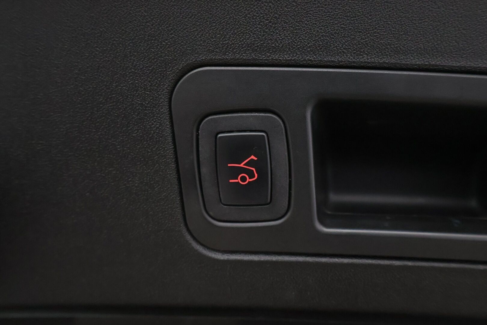 Tesla Model S 2014 Model S * MYYDÄÄN HUUTOKAUPOISSA * - Hieno yksilö eniten tarjoavalle! ILMAISET SUPERIT!!