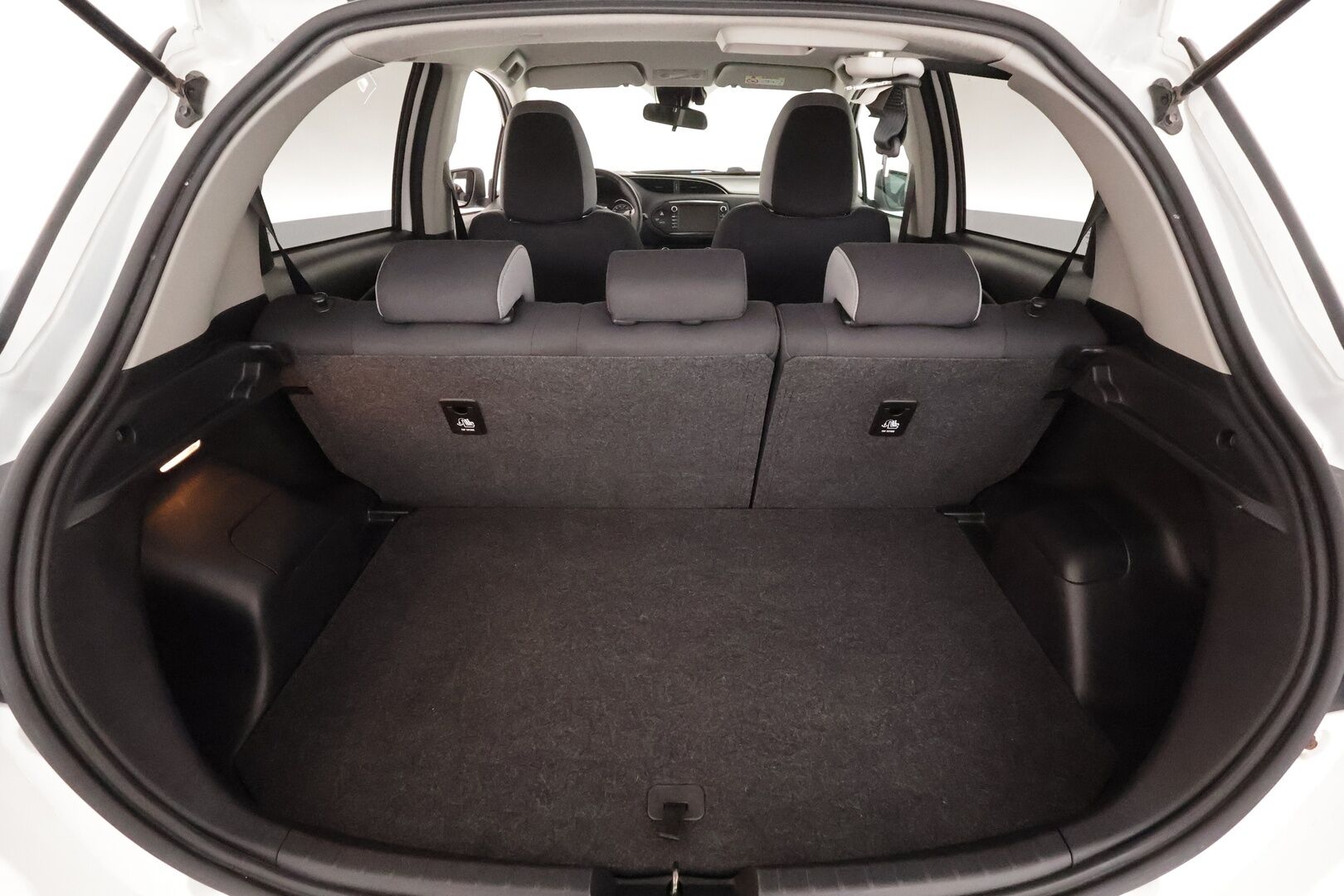 Toyota Yaris 2020 1,5 Dual VVT-i Y20 Edition **1-om. Suomi-auto / Navi / P-kamera / Vakkari / Kaistavahti**