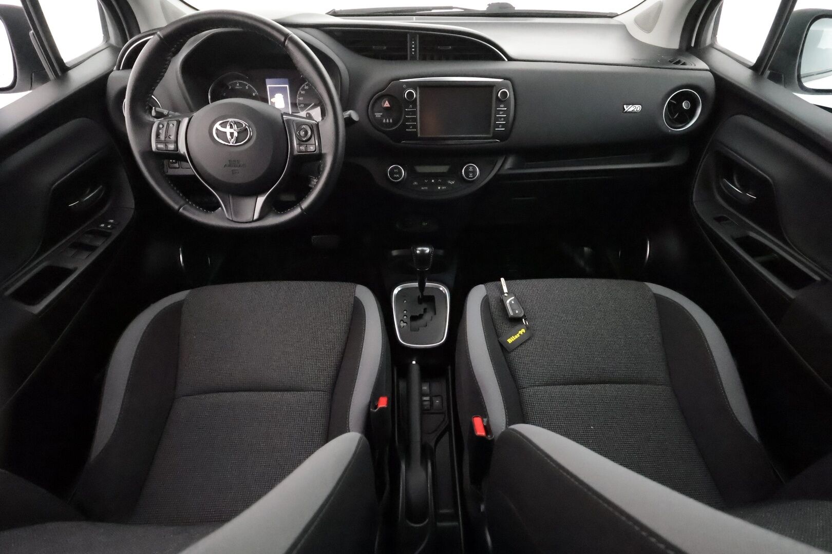 Toyota Yaris 2020 1,5 Dual VVT-i Y20 Edition **1-om. Suomi-auto / Navi / P-kamera / Vakkari / Kaistavahti**