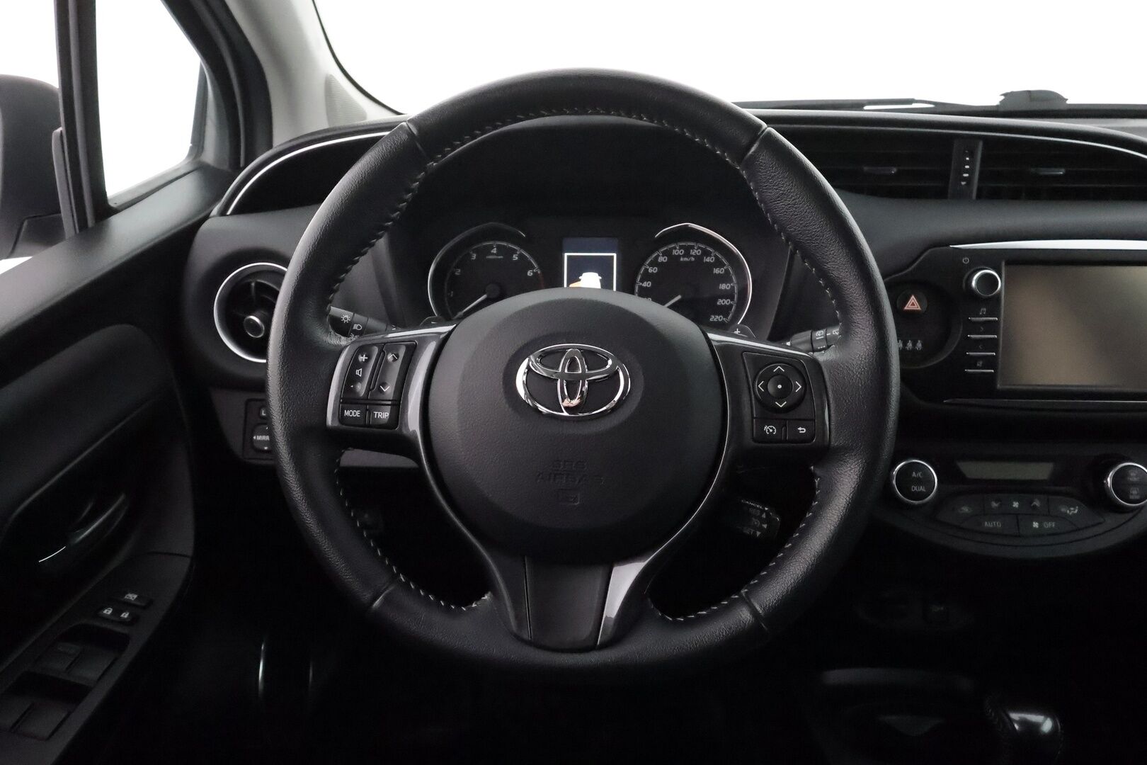 Toyota Yaris 2020 1,5 Dual VVT-i Y20 Edition **1-om. Suomi-auto / Navi / P-kamera / Vakkari / Kaistavahti**