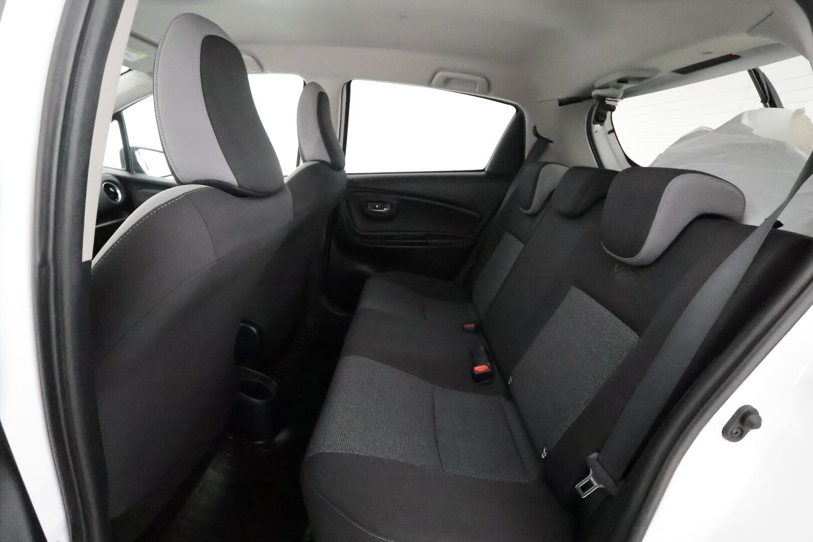 Toyota Yaris 2020 1,5 Dual VVT-i Y20 Edition **1-om. Suomi-auto / Navi / P-kamera / Vakkari / Kaistavahti**