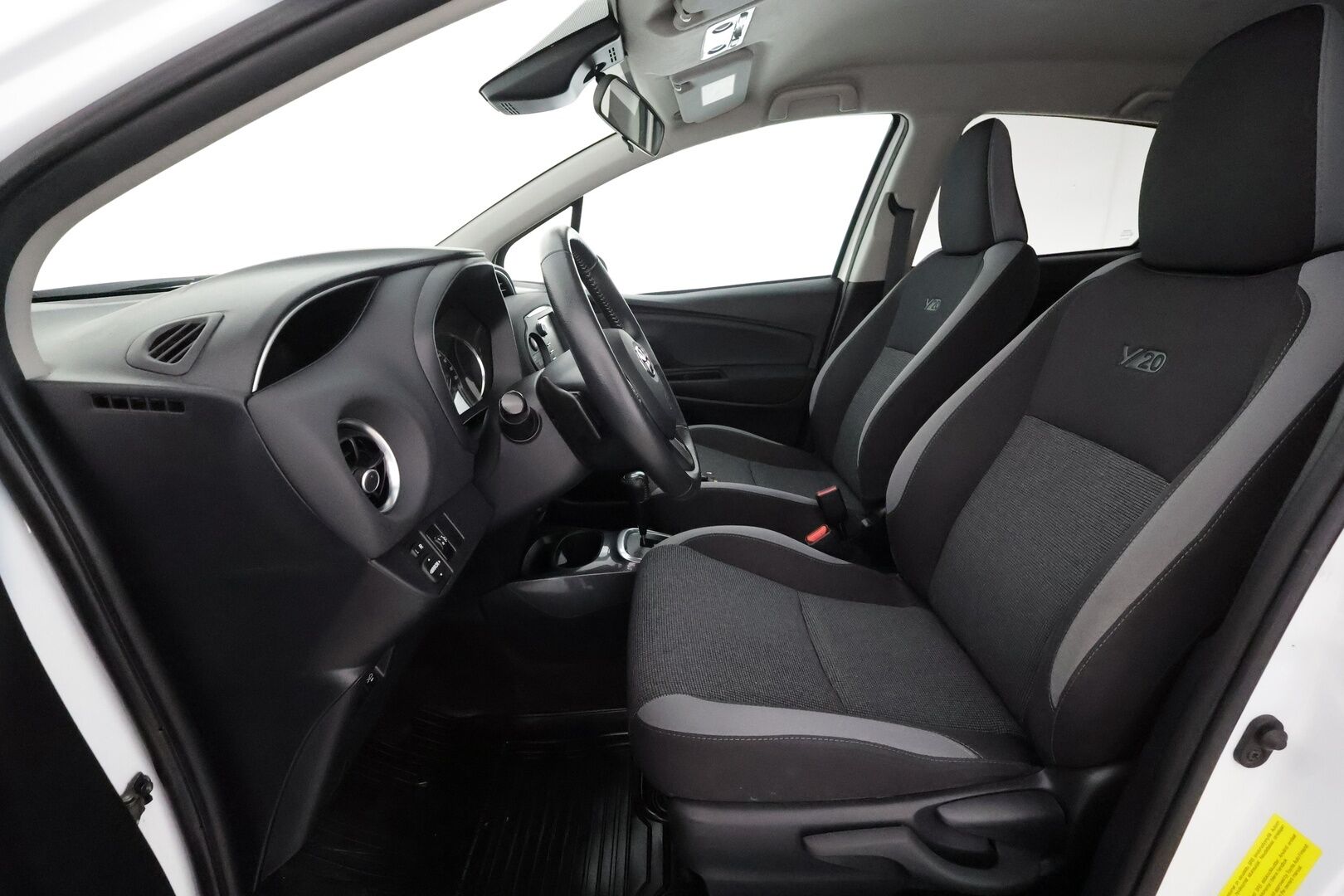 Toyota Yaris 2020 1,5 Dual VVT-i Y20 Edition **1-om. Suomi-auto / Navi / P-kamera / Vakkari / Kaistavahti**