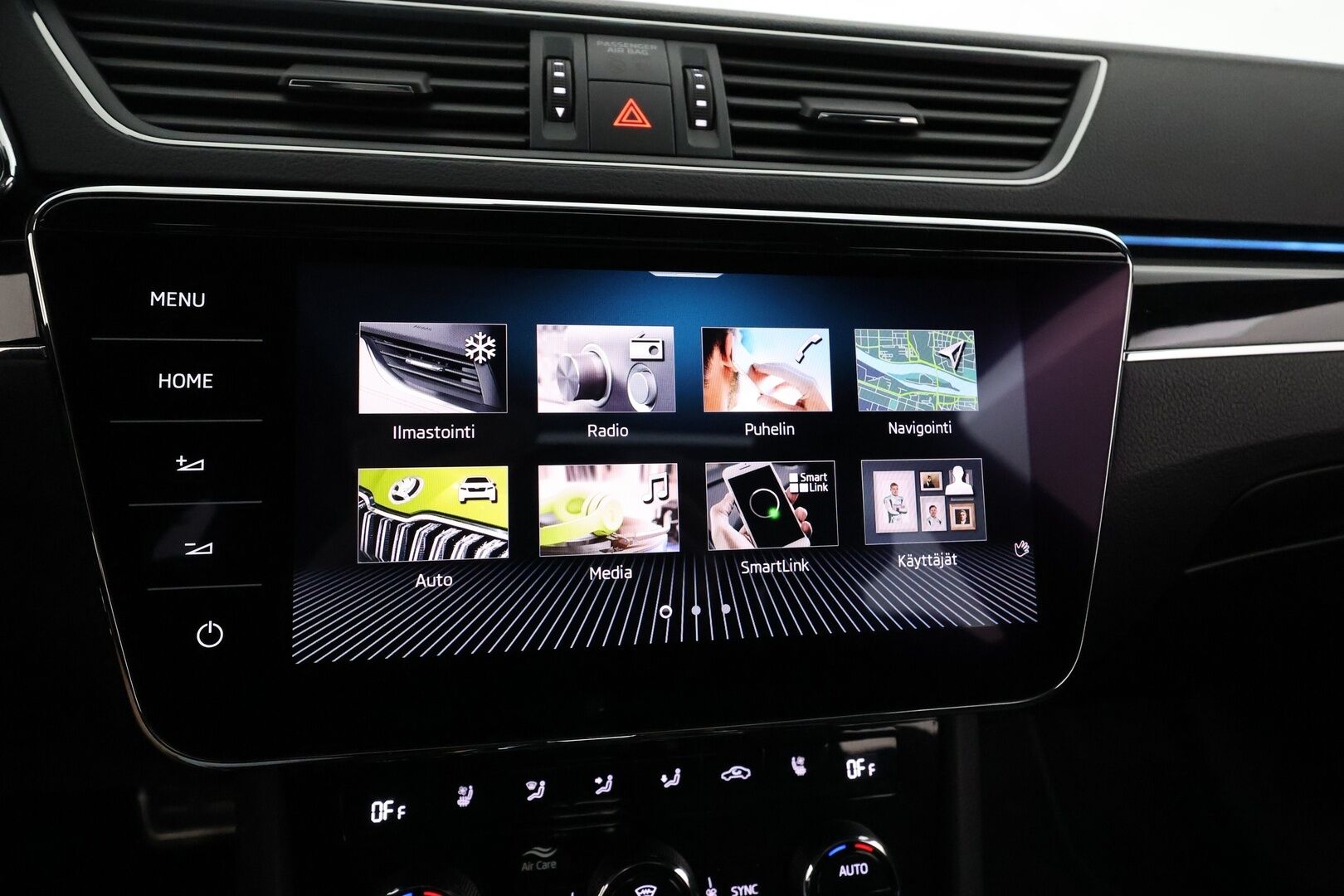 Skoda Superb 2020 Combi 1,4 TSI PHEV L&K iV DSG **Panorama / Adapt.Vakkari / Matrix-LED / 360° / Hierova Muistipenkki / Webasto / Navi** - Suomi-auto / 2x Latauskaapelit / Kahdet Renkaat