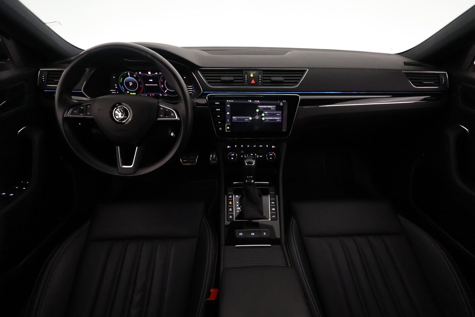 Skoda Superb 2020 Combi 1,4 TSI PHEV L&K iV DSG **Panorama / Adapt.Vakkari / Matrix-LED / 360° / Hierova Muistipenkki / Webasto / Navi** - Suomi-auto / 2x Latauskaapelit / Kahdet Renkaat