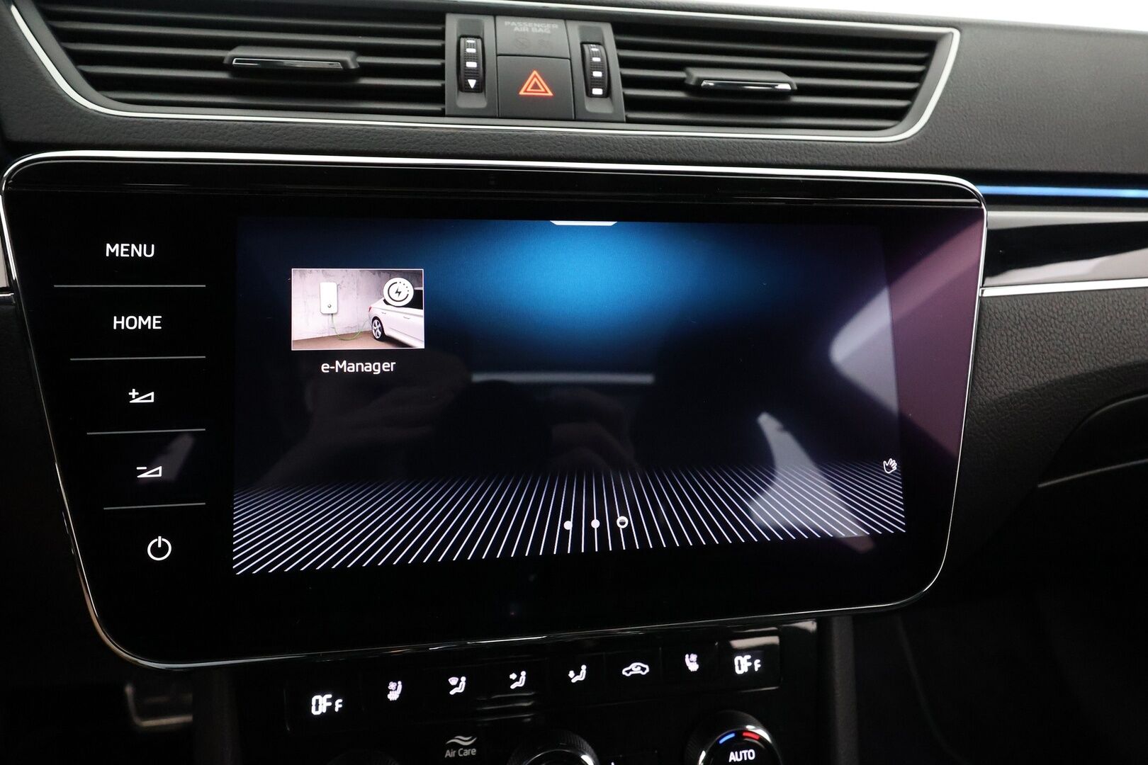 Skoda Superb 2020 Combi 1,4 TSI PHEV L&K iV DSG **Panorama / Adapt.Vakkari / Matrix-LED / 360° / Hierova Muistipenkki / Webasto / Navi** - Suomi-auto / 2x Latauskaapelit / Kahdet Renkaat