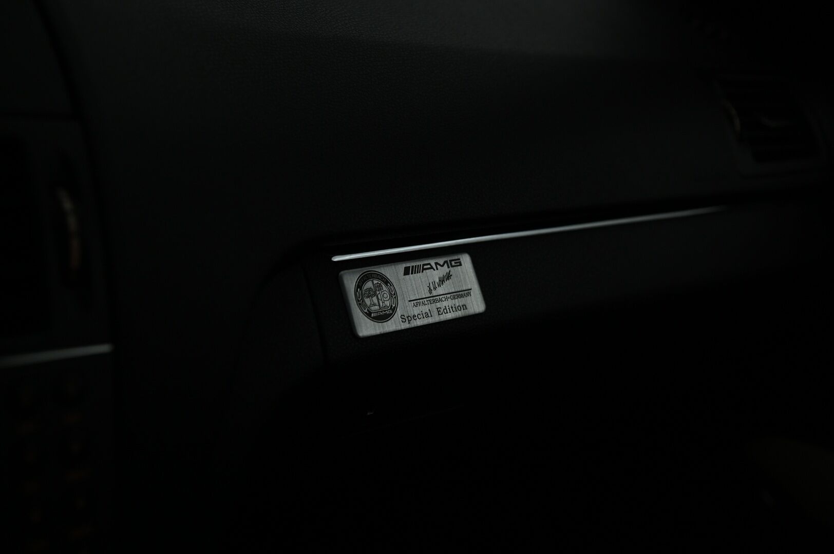 Mercedes-Benz C 2007 C 320 CDI AMG - MYYDÄÄN HUUTOKAUPAT.COM