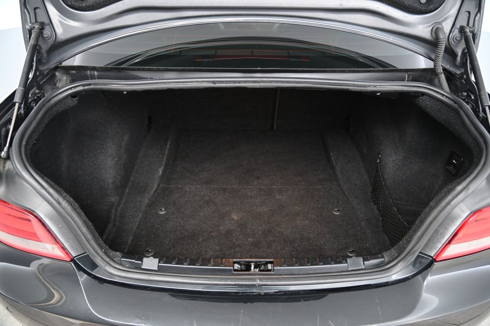 BMW 120 2011 E82 Coupe LCI M-sport *Ketju vaihdettu / Webasto / Navi / Muistipenkki* - *2x Renkaat / Juuri saapunut!* - HULLU BLACKWEEK KORKOTARJOUS 2,49%