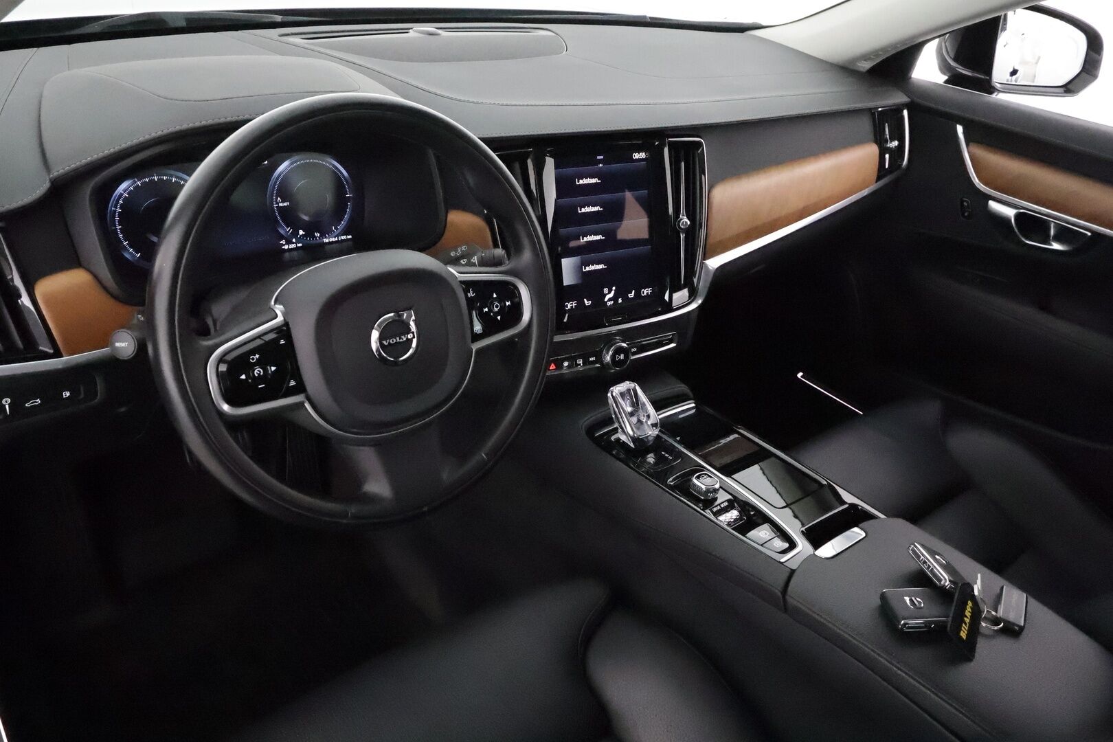 Volvo V90 2020 T8 AWD Inscription **Adapt.vakkari / Koukku / Full LED / Muistipenkki / Nahat / P.kamera / Webasto / KeylessGo** - Suomi-auto / Merkkihuollettu / Penkinlämmittimet takana / Digimittaristo / BLIS