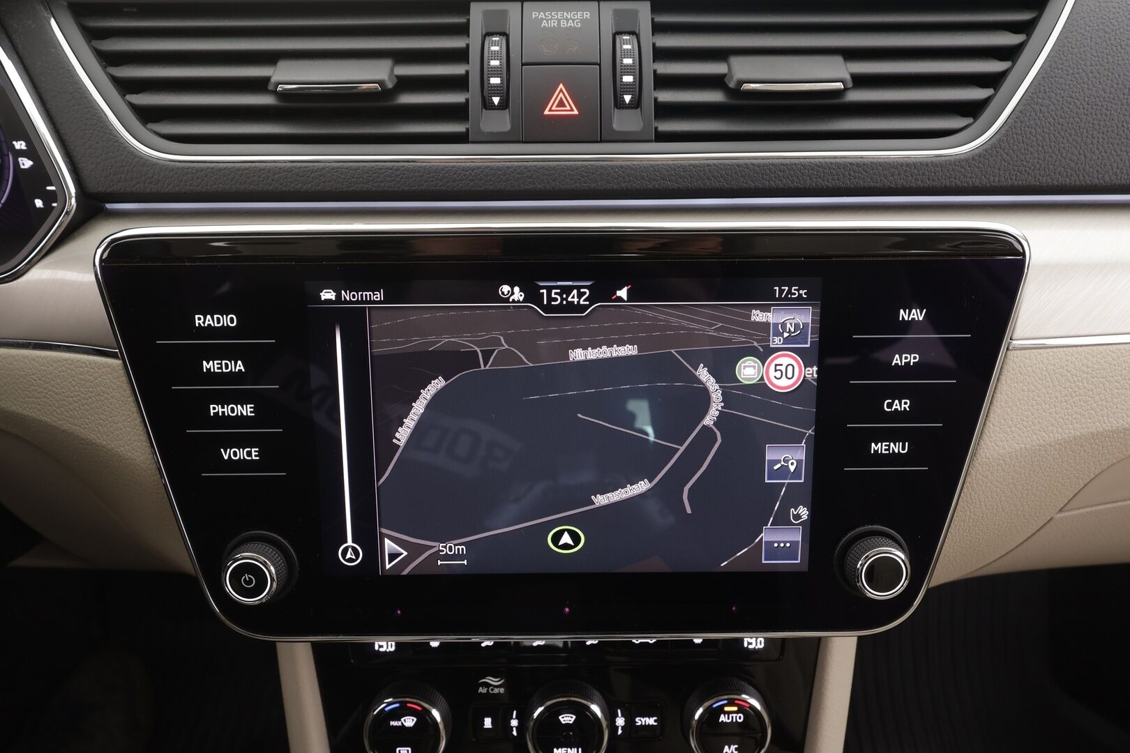 Skoda Superb 2020 1,4 TSI PHEV Style iV DSG Autom. - | ACC | Webasto | Koukku | Skoda crystal Matrix-LED | Muistipenkki | P.Kamera | Puolinahat | Keyless | Suomi-auto | 