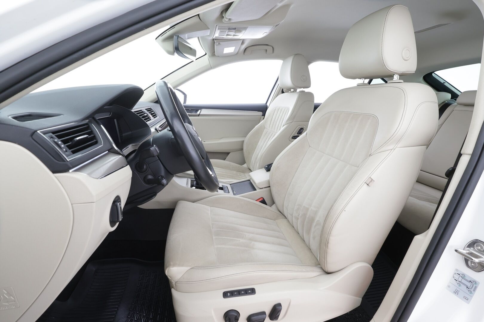 Skoda Superb 2020 1,4 TSI PHEV Style iV DSG Autom. - | ACC | Webasto | Koukku | Skoda crystal Matrix-LED | Muistipenkki | P.Kamera | Puolinahat | Keyless | Suomi-auto | 