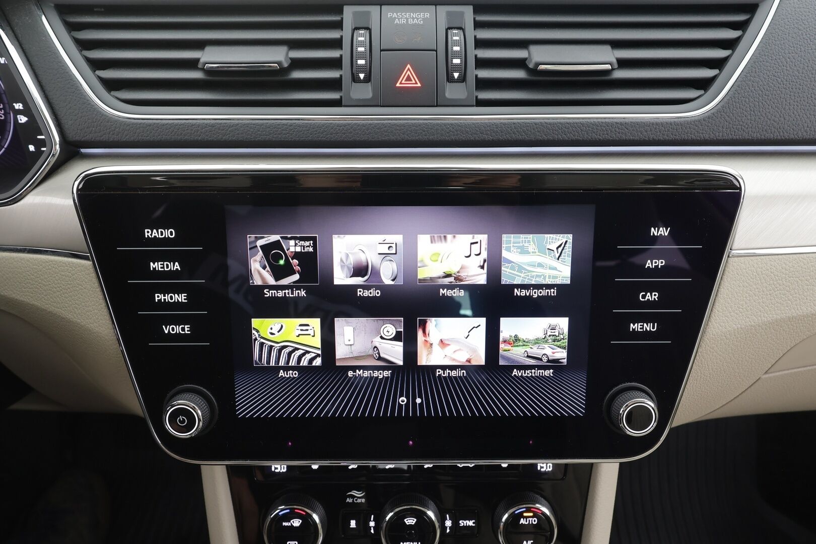 Skoda Superb 2020 1,4 TSI PHEV Style iV DSG Autom. - | ACC | Webasto | Koukku | Skoda crystal Matrix-LED | Muistipenkki | P.Kamera | Puolinahat | Keyless | Suomi-auto | 